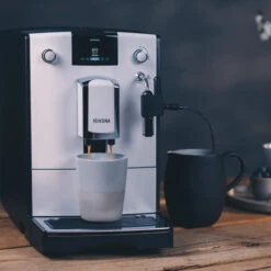 NICR 560 Caferomatica -Bestes Café Geschäft 105021 105021 nivona nicr 560 weiss chrom mood 1