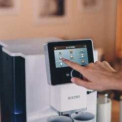 NICR 965 CafeRomatica -Bestes Café Geschäft 105381 105381 nivona caferomatica nicr 965 whiteline chrom 4